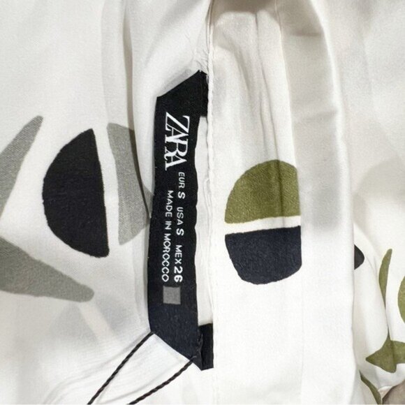 Zara Geometric Print Satin-Effect Shirt – Small, Silk-Look, Collared Button-Up - Picture 8 of 8